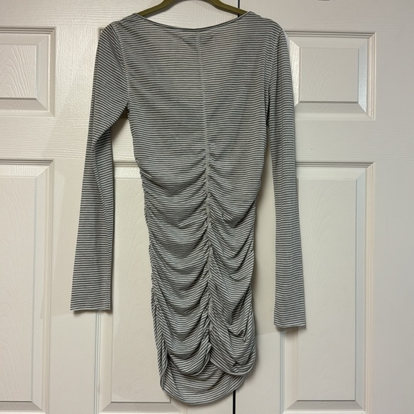 Free People beach grey and white striped light weight dress long sleeve soft M - Picture 6 of 6